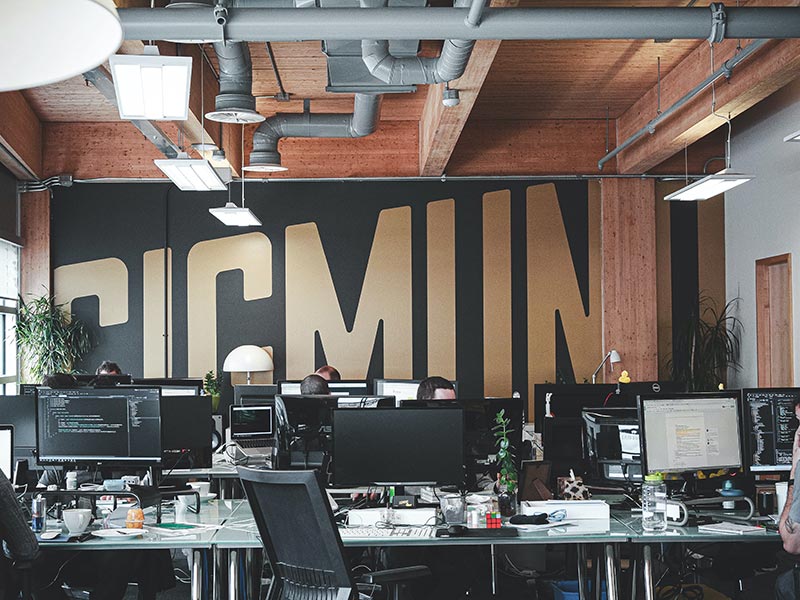 Mijn Persoonlijke Reis van Netwerkbeheer naar Creatieve Expressie 1 sigmund zBfBXHCaLmk unsplash